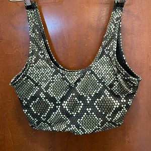 Balance Athletica Ascend Top (Size Medium)